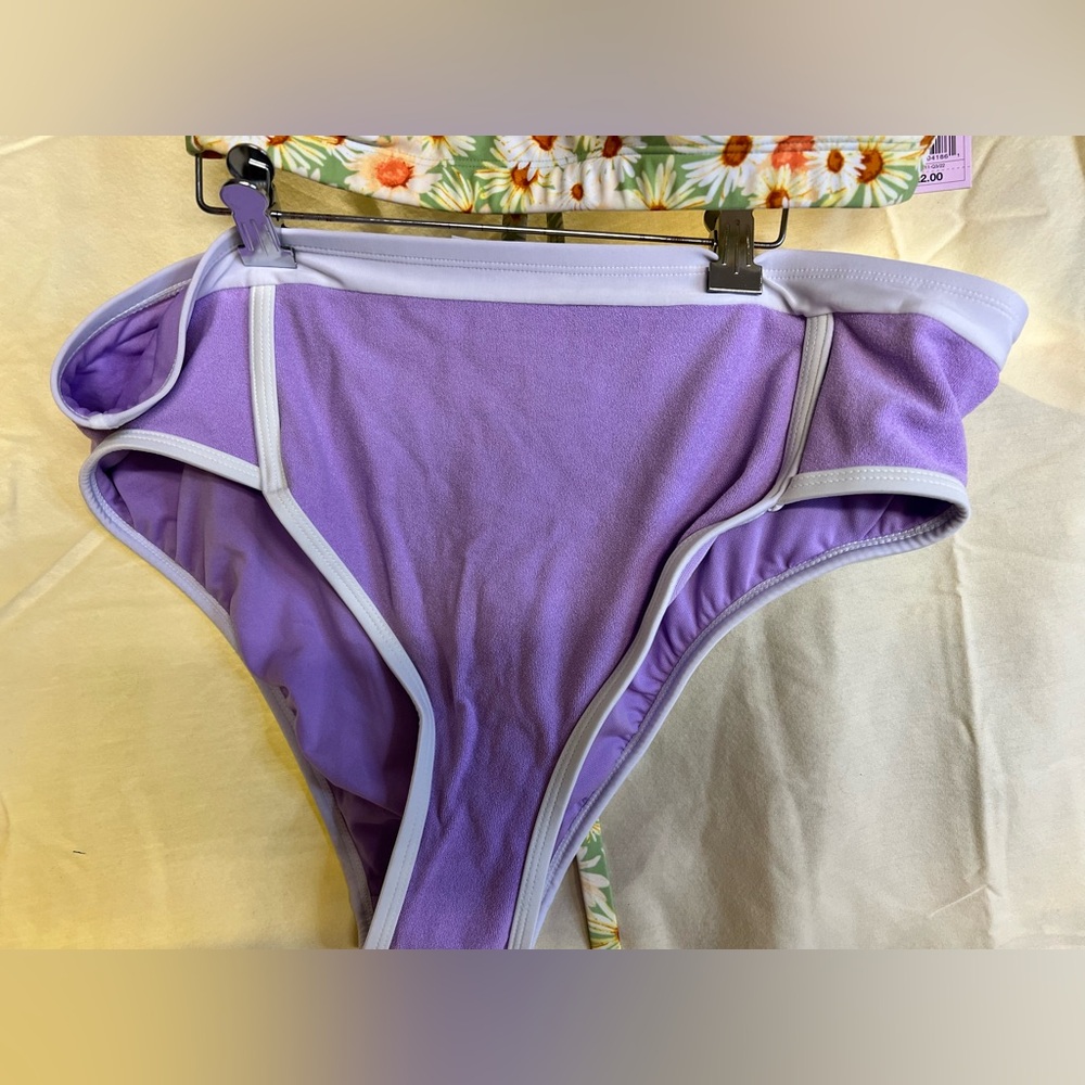 Bathing suit 😎 - Picture 5 of 11